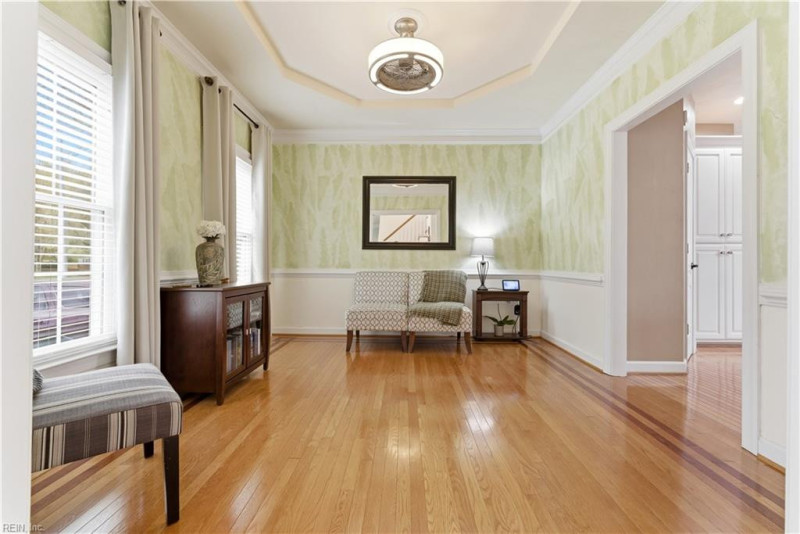 Photo 3 of 48 residential for sale in Chesapeake virginia