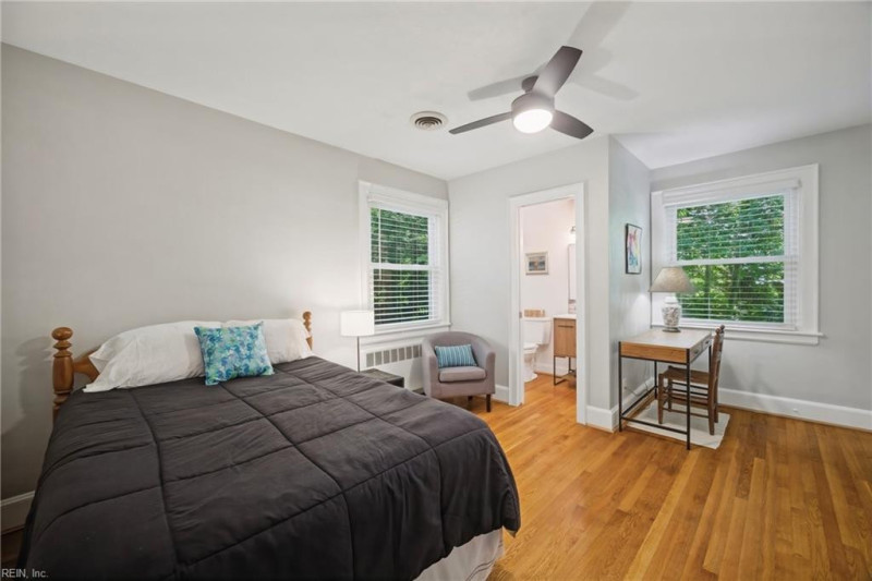 Photo 25 of 50 residential for sale in Portsmouth virginia