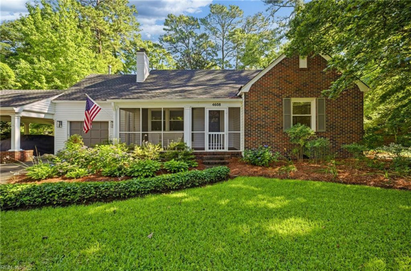 Photo 4 of 50 residential for sale in Portsmouth virginia