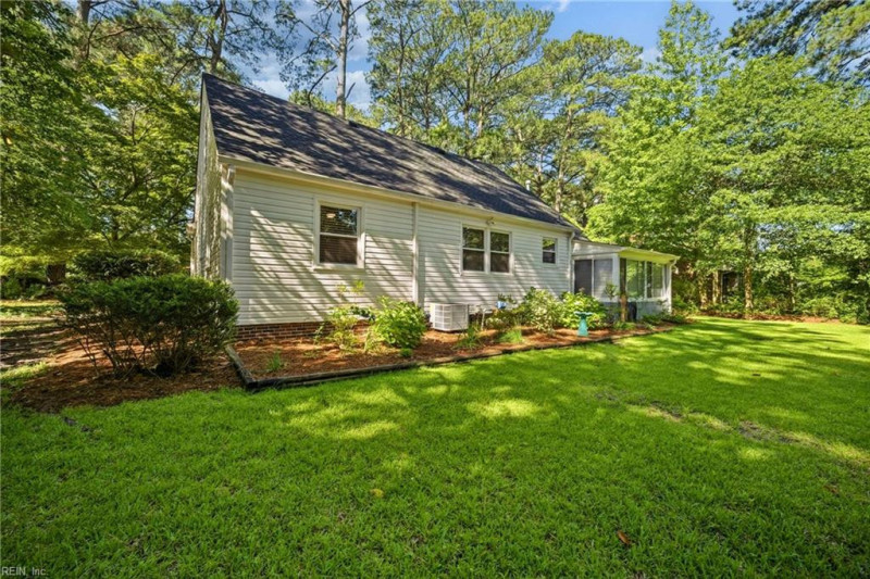 Photo 40 of 50 residential for sale in Portsmouth virginia