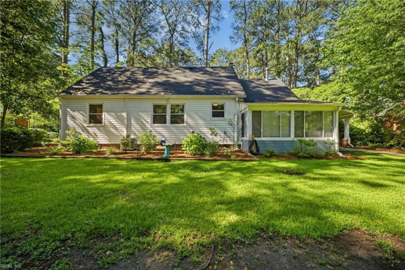 Photo 41 of 50 residential for sale in Portsmouth virginia