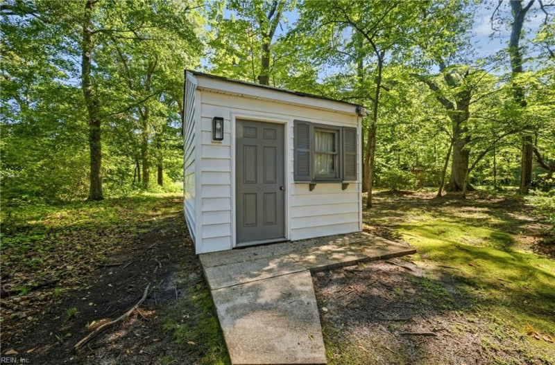 Photo 43 of 50 residential for sale in Portsmouth virginia