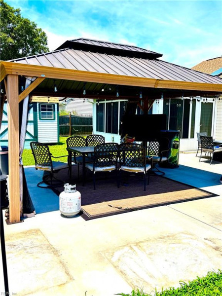 Photo 4 of 8 residential for sale in Portsmouth virginia