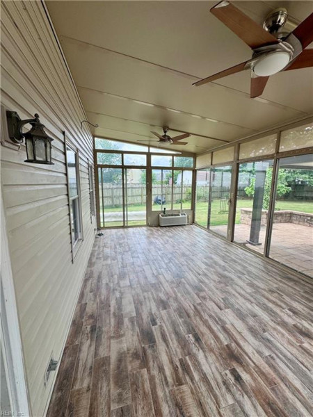 Photo 12 of 37 residential for sale in Virginia Beach virginia
