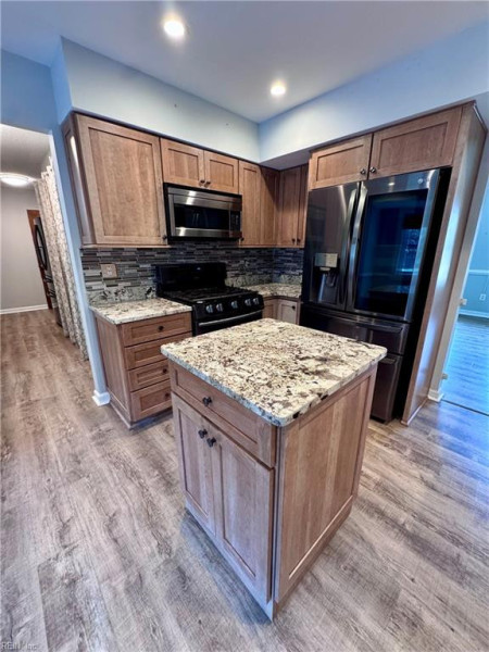 Photo 5 of 37 residential for sale in Virginia Beach virginia