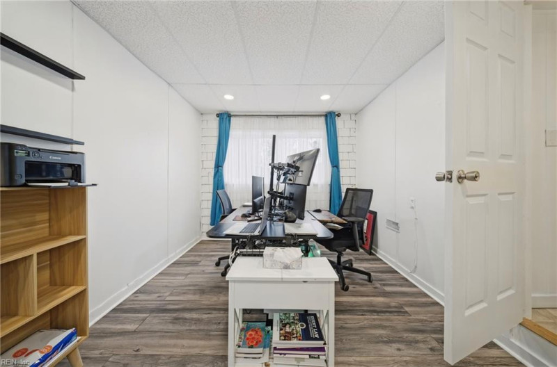 Photo 18 of 26 residential for sale in Virginia Beach virginia