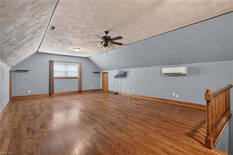 Photo 14 of 36 residential for sale in Suffolk virginia