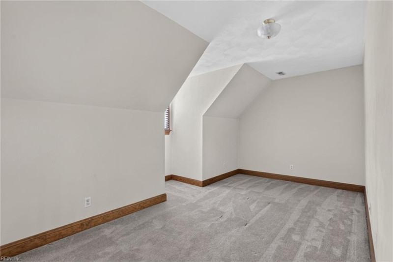 Photo 16 of 36 residential for sale in Suffolk virginia