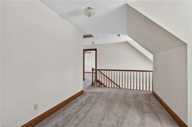 Photo 17 of 36 residential for sale in Suffolk virginia