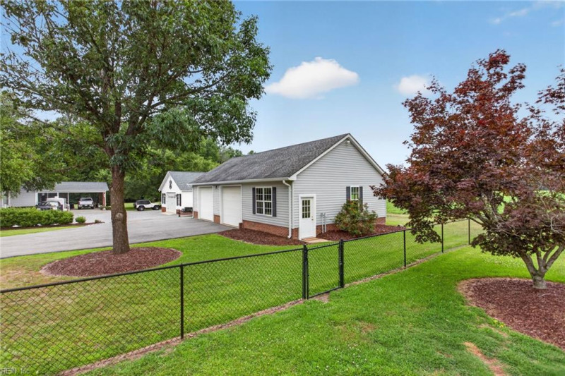 Photo 22 of 36 residential for sale in Suffolk virginia
