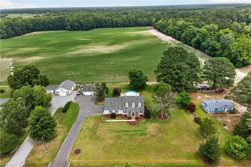Photo 27 of 36 residential for sale in Suffolk virginia
