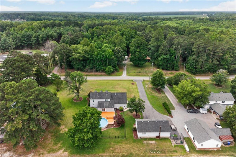 Photo 28 of 36 residential for sale in Suffolk virginia
