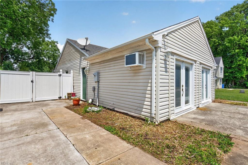 Photo 33 of 33 residential for sale in Chesapeake virginia