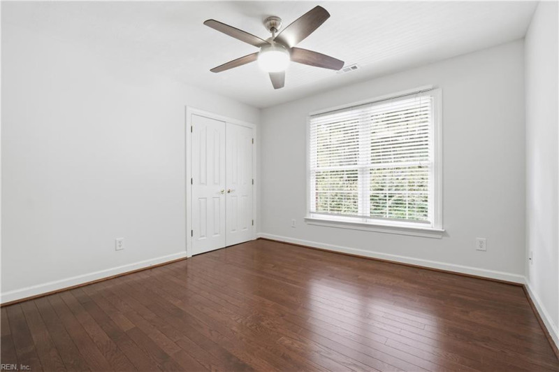 Photo 30 of 48 residential for sale in York County virginia