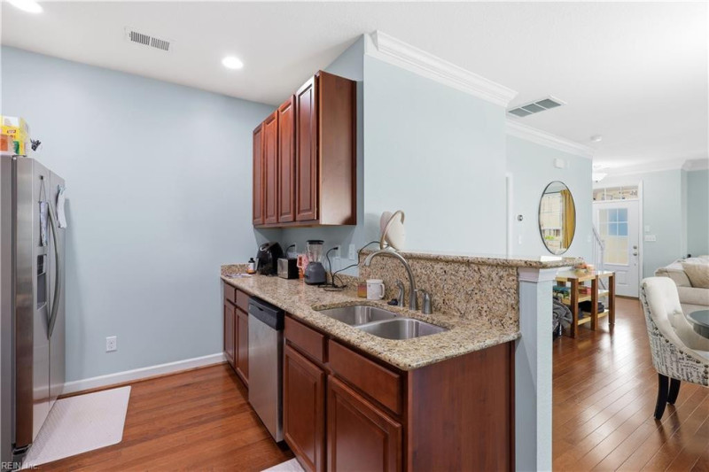 Photo 30 of 38 residential for sale in Chesapeake virginia