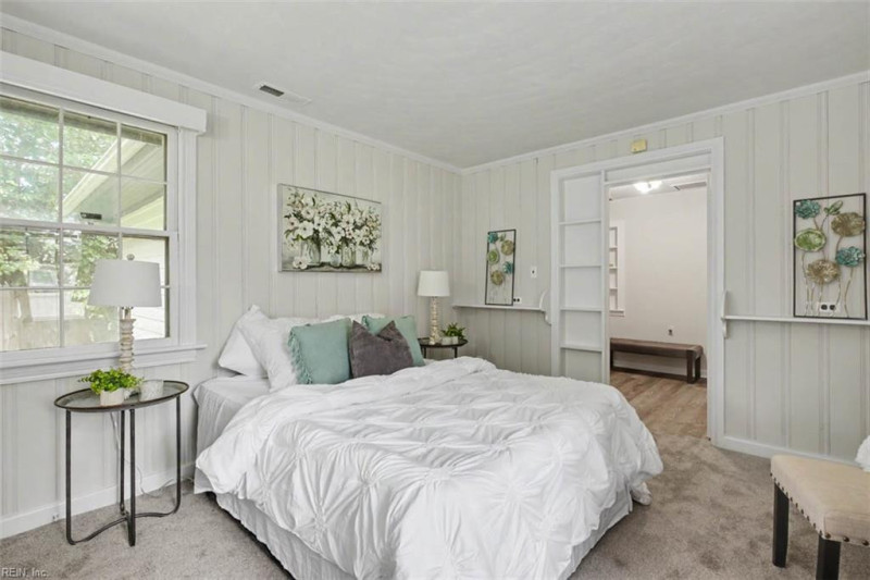 Photo 15 of 25 residential for sale in Portsmouth virginia
