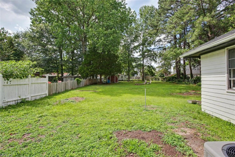 Photo 22 of 25 residential for sale in Portsmouth virginia