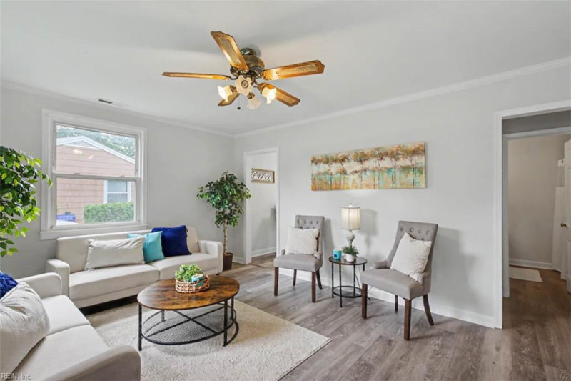 Photo 5 of 25 residential for sale in Portsmouth virginia