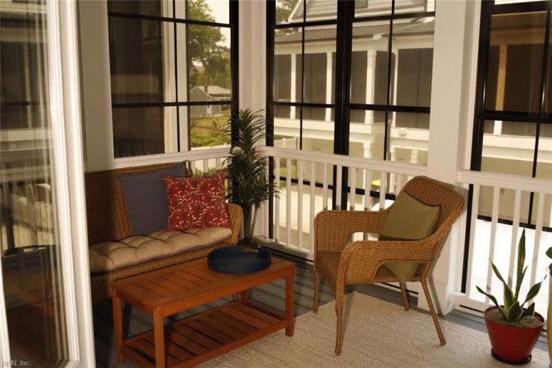 Photo 10 of 20 residential for sale in Chesapeake virginia