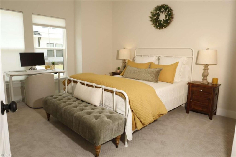 Photo 3 of 20 residential for sale in Chesapeake virginia