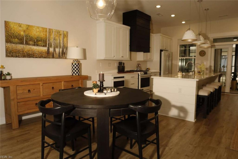 Photo 6 of 20 residential for sale in Chesapeake virginia