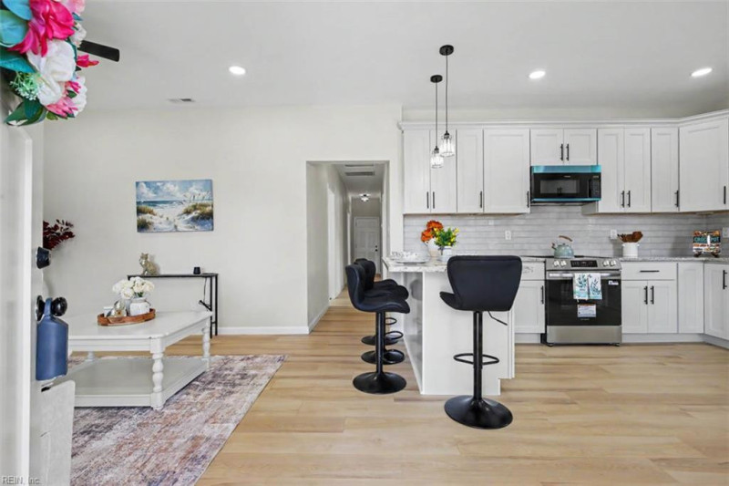 Photo 11 of 29 residential for sale in Newport News virginia
