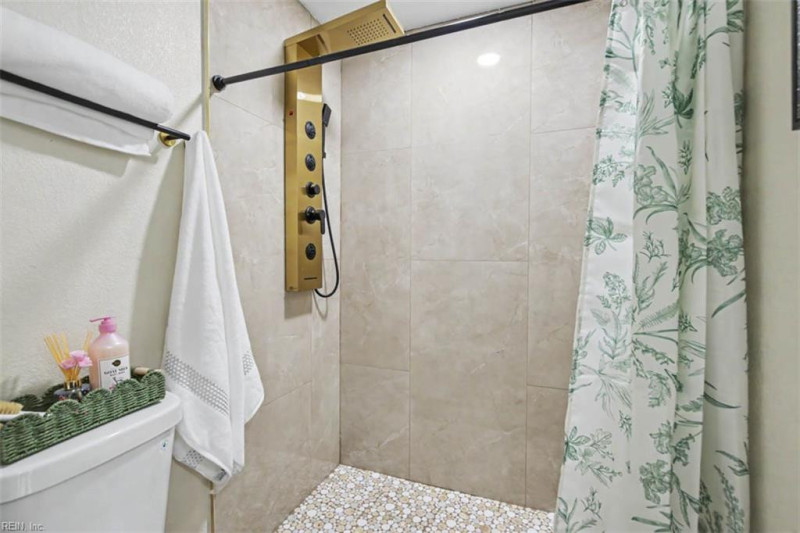 Photo 23 of 29 residential for sale in Newport News virginia