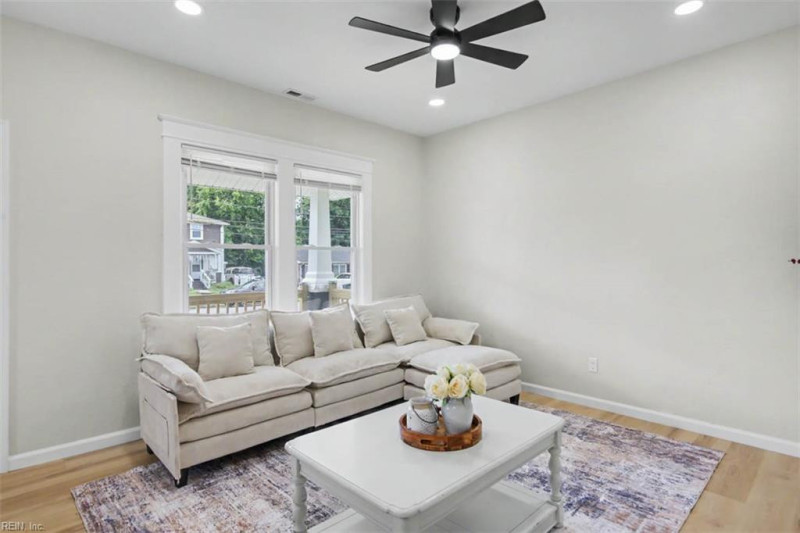 Photo 7 of 29 residential for sale in Newport News virginia