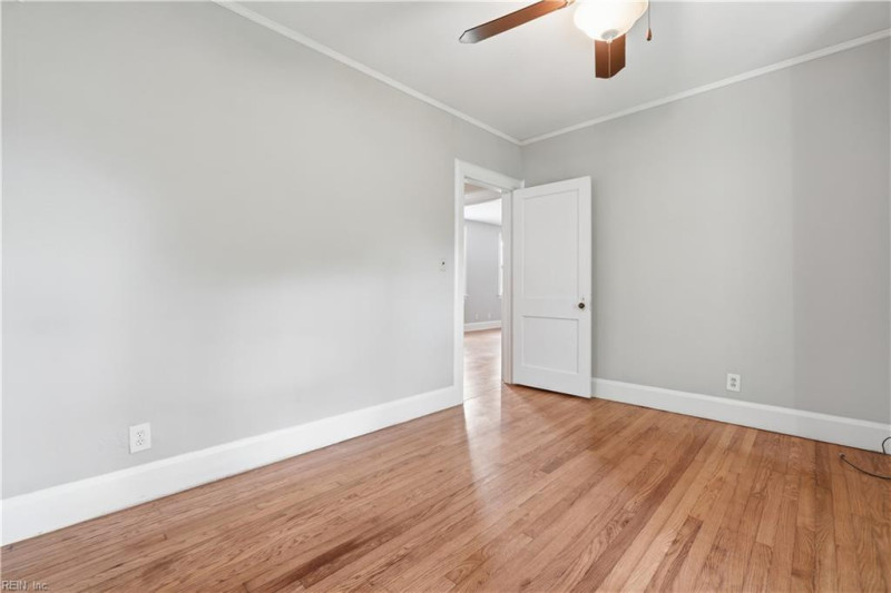 Photo 20 of 33 residential for sale in Norfolk virginia