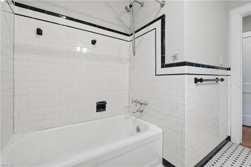 Photo 22 of 33 residential for sale in Norfolk virginia