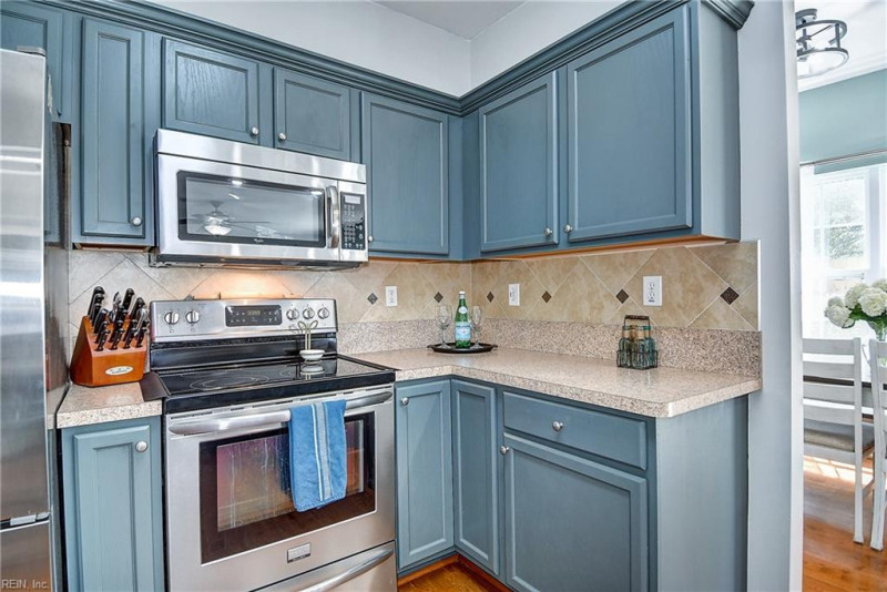Photo 16 of 43 residential for sale in Chesapeake virginia