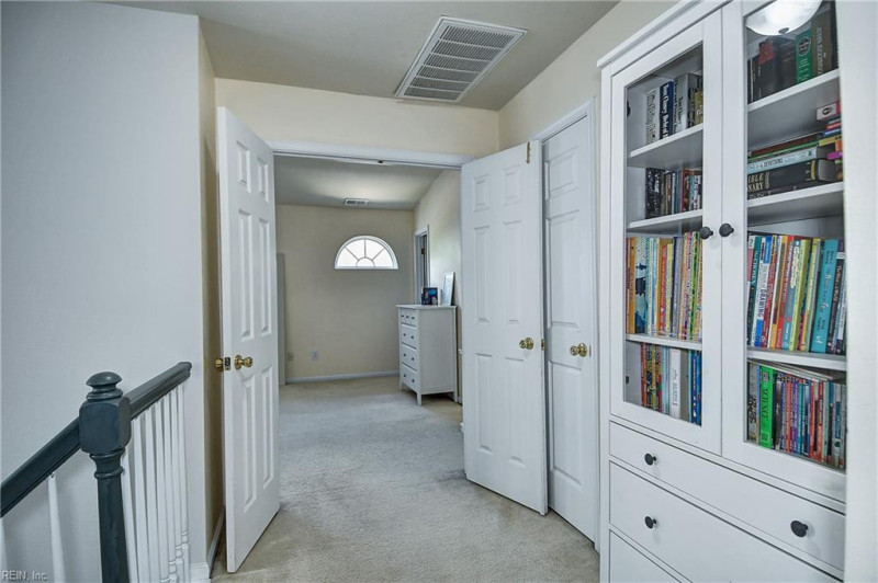 Photo 22 of 43 residential for sale in Chesapeake virginia