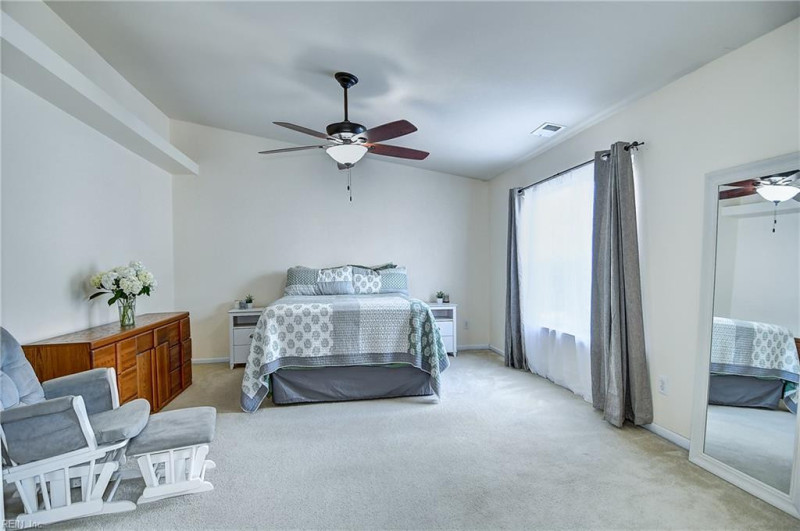 Photo 24 of 43 residential for sale in Chesapeake virginia
