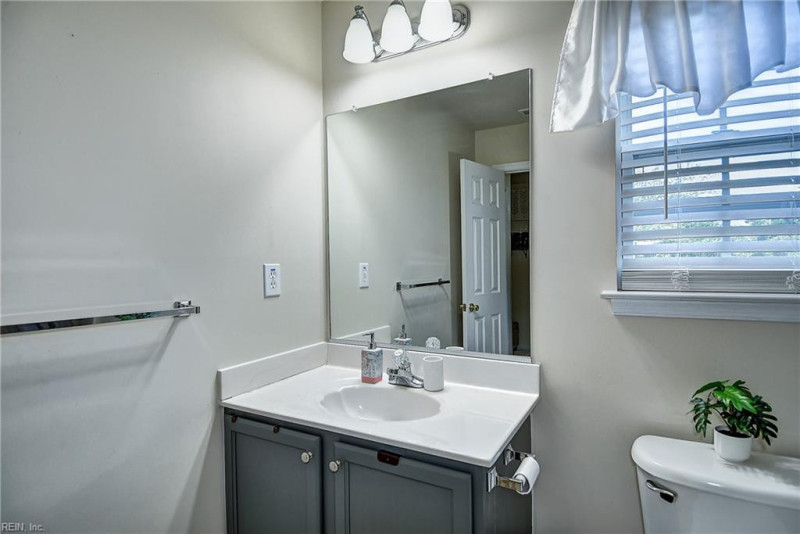 Photo 36 of 43 residential for sale in Chesapeake virginia