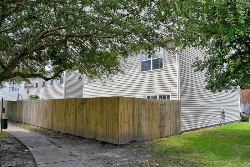 Photo 41 of 43 residential for sale in Chesapeake virginia