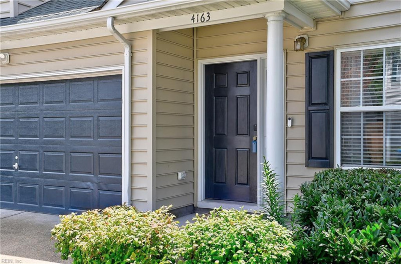 Photo 5 of 43 residential for sale in Chesapeake virginia