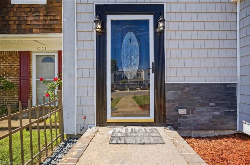 Photo 21 of 41 residential for sale in Virginia Beach virginia