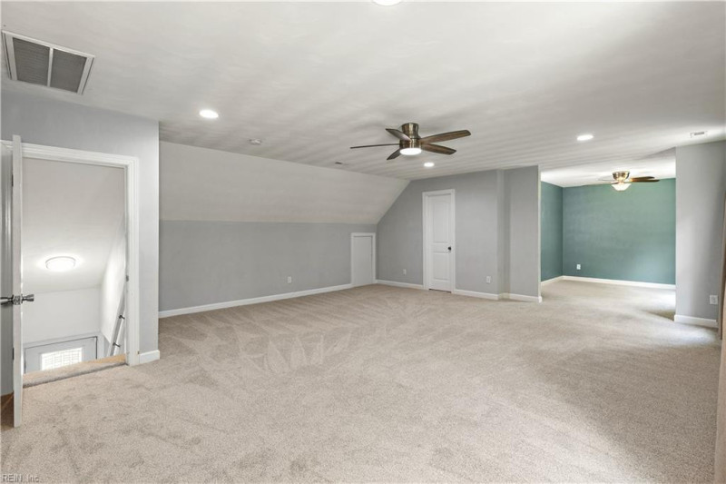 Photo 11 of 47 residential for sale in Portsmouth virginia