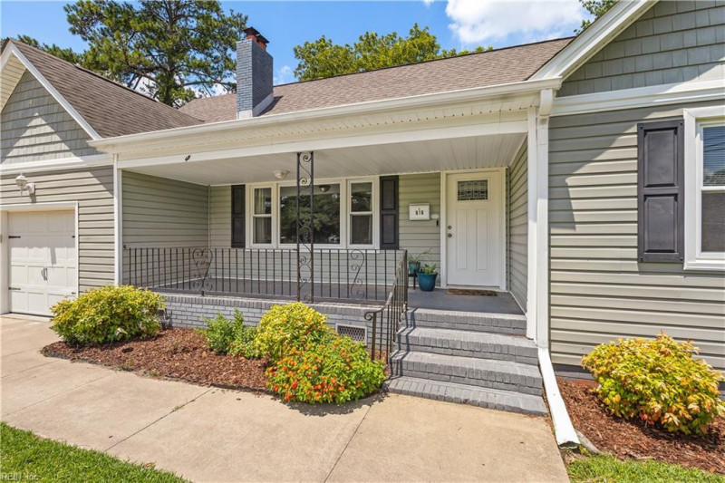 Photo 2 of 47 residential for sale in Portsmouth virginia