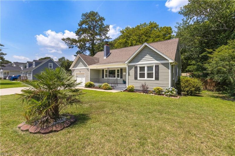 Photo 27 of 47 residential for sale in Portsmouth virginia