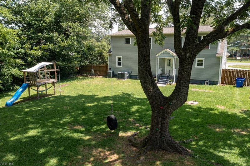 Photo 32 of 47 residential for sale in Portsmouth virginia
