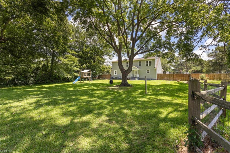 Photo 34 of 47 residential for sale in Portsmouth virginia