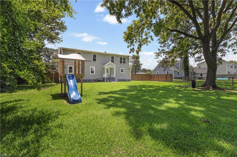 Photo 35 of 47 residential for sale in Portsmouth virginia