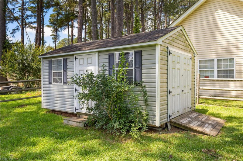 Photo 36 of 47 residential for sale in Portsmouth virginia
