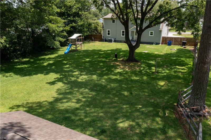 Photo 37 of 47 residential for sale in Portsmouth virginia