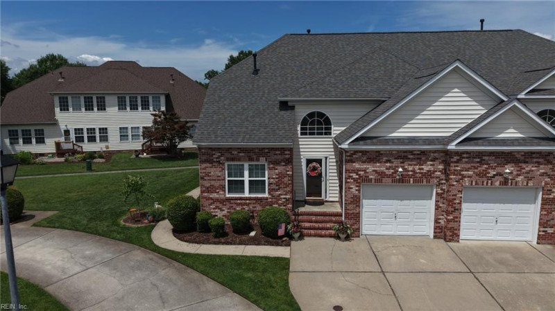 Photo 1 of 32 residential for sale in Portsmouth virginia