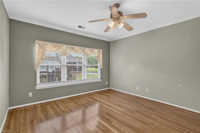 Photo 14 of 32 residential for sale in Portsmouth virginia