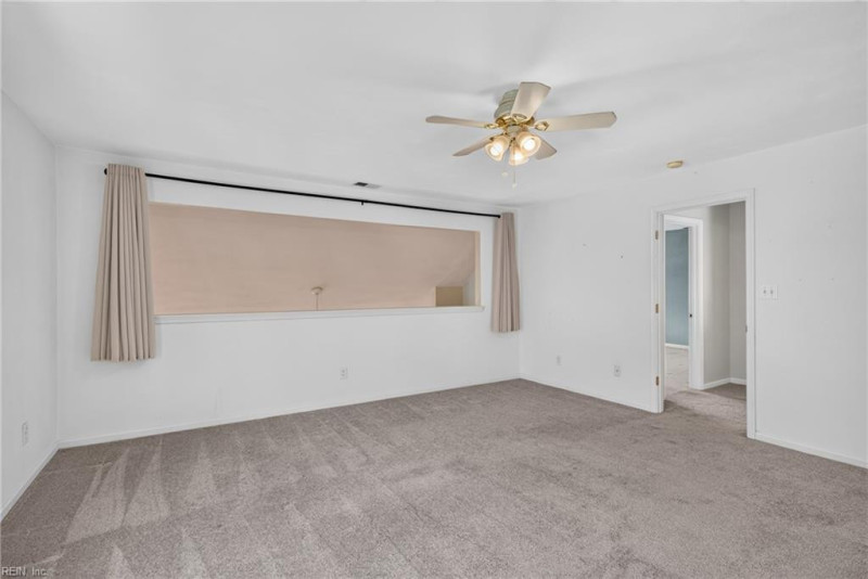 Photo 22 of 32 residential for sale in Portsmouth virginia
