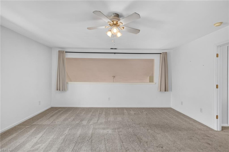 Photo 23 of 32 residential for sale in Portsmouth virginia