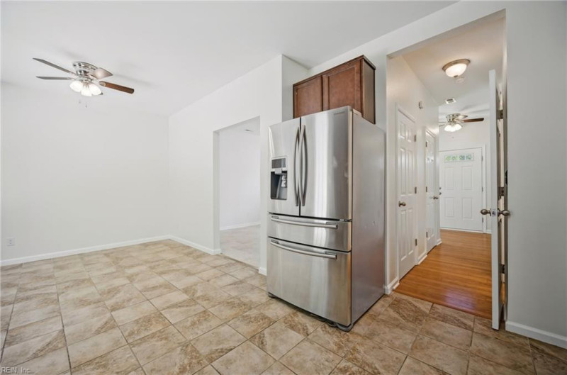 Photo 14 of 50 residential for sale in Portsmouth virginia